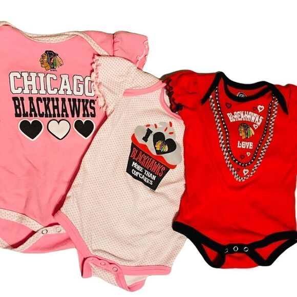 Set of 3 NHL Blackhawks Onesies - Picture 1 of 14